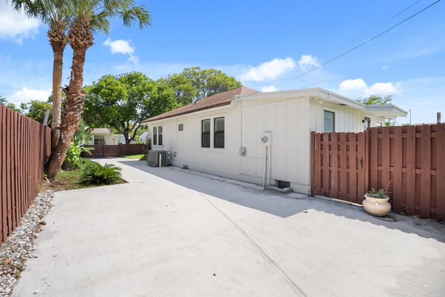 517 55TH Street, West Palm Beach, FL 33407
