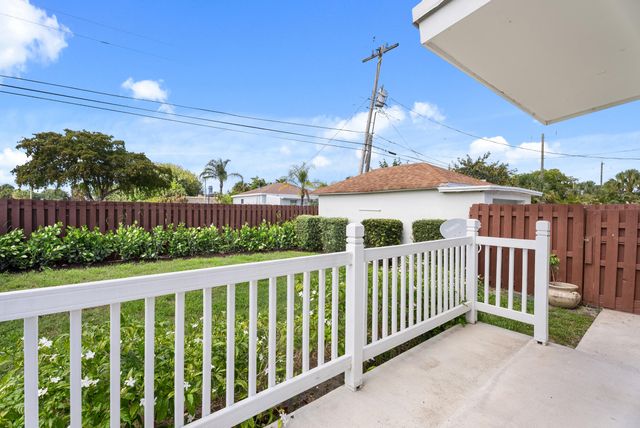 517 55TH Street, West Palm Beach, FL 33407