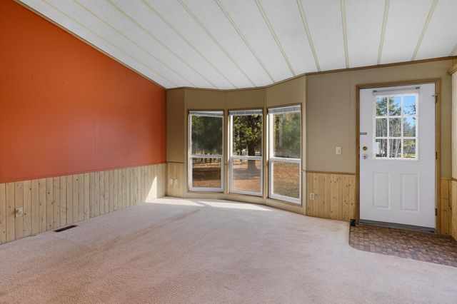 53263 Bridge Drive, La Pine, OR 97739