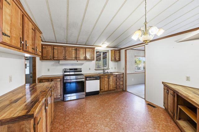 53263 Bridge Drive, La Pine, OR 97739