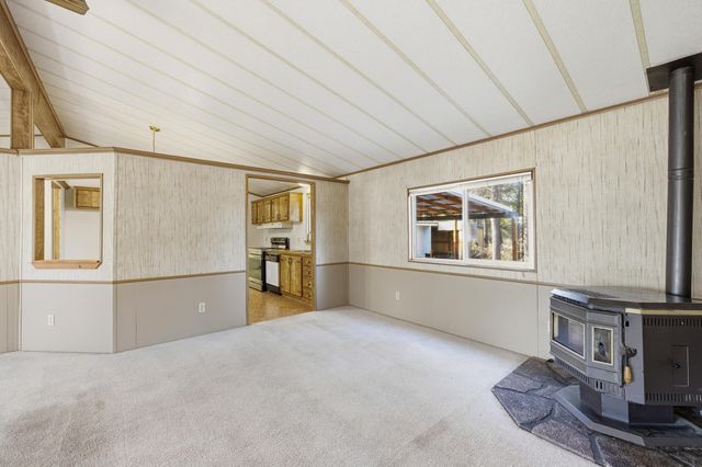 53263 Bridge Drive, La Pine, OR 97739