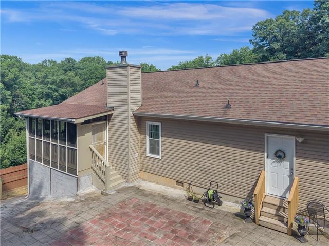 3105 Navajo Circle, Gainesville, GA 30501