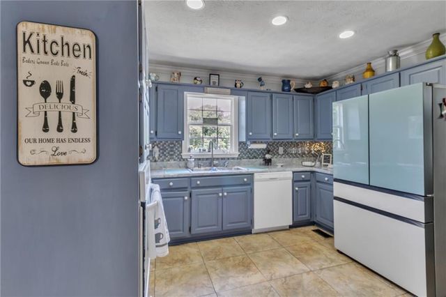3105 Navajo Circle, Gainesville, GA 30501