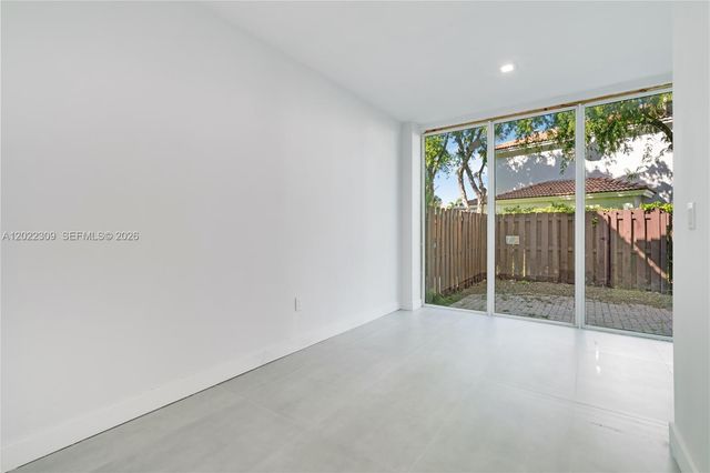11583 NW 69th Ter, Doral, FL 33178