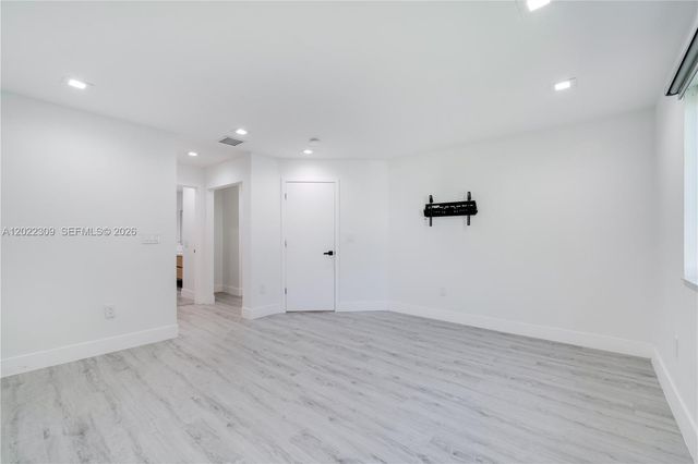 11583 NW 69th Ter, Doral, FL 33178