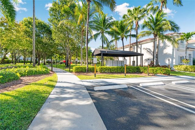 11583 NW 69th Ter, Doral, FL 33178