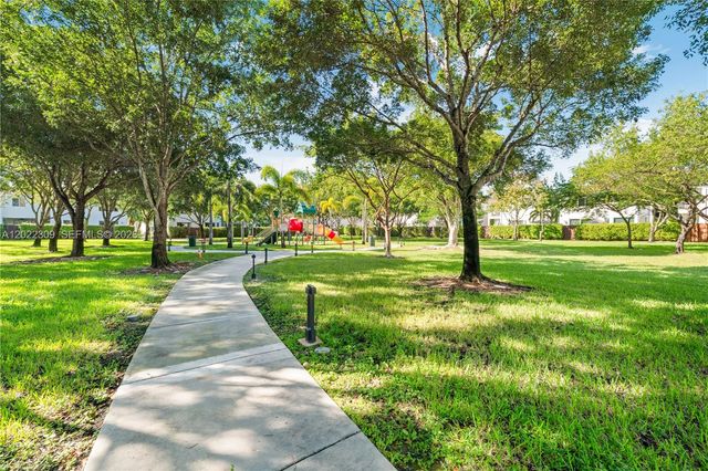 11583 NW 69th Ter, Doral, FL 33178