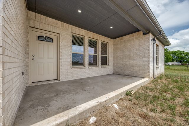 3712 County Road 1102, Celeste, TX 75423