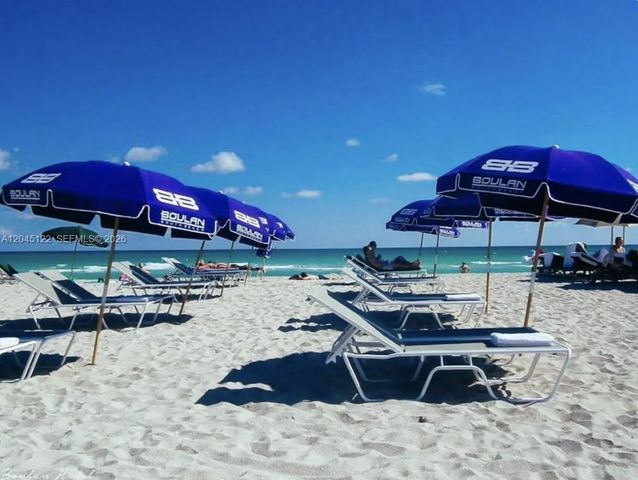 220 21st St 401, Miami Beach, FL 33139