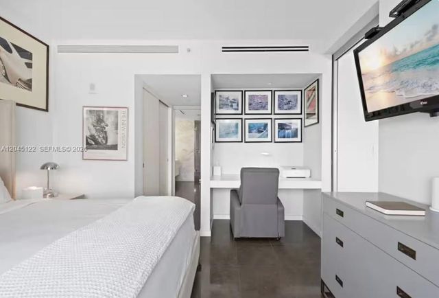 220 21st St 401, Miami Beach, FL 33139