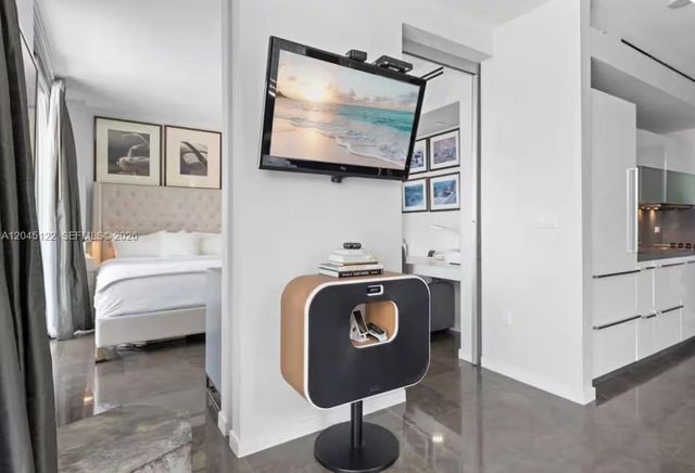 220 21st St 401, Miami Beach, FL 33139