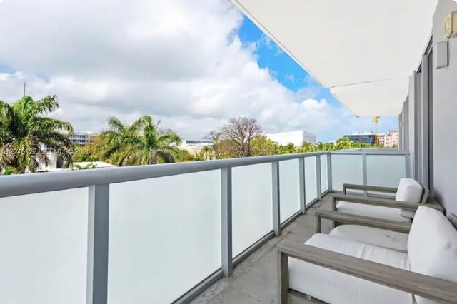 220 21st St 401, Miami Beach, FL 33139