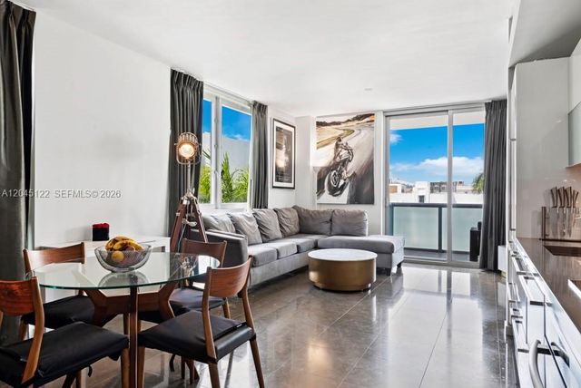 220 21st St 401, Miami Beach, FL 33139