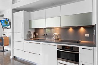 220 21st St 401, Miami Beach, FL 33139