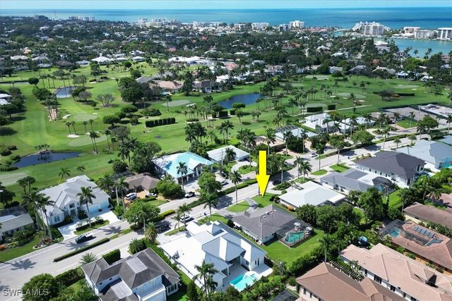 701 Harbour DR, Naples, FL 34103