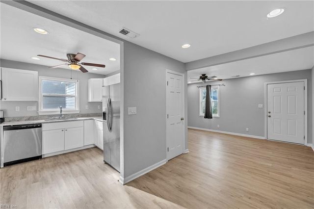 2728 Sewells Point RD, Norfolk, VA 23513