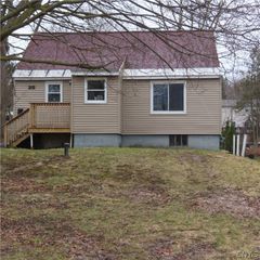 215 Mackay Avenue, Camillus, NY 13219