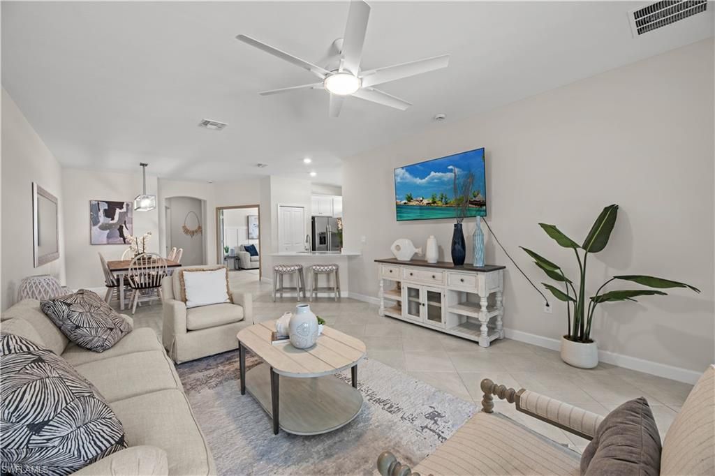 9051 Leatherwood Loop, LEHIGH ACRES, FL 33936 — exterior