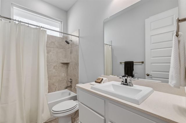 3415 Mckinney Ridge Drive, Houston, TX 77059