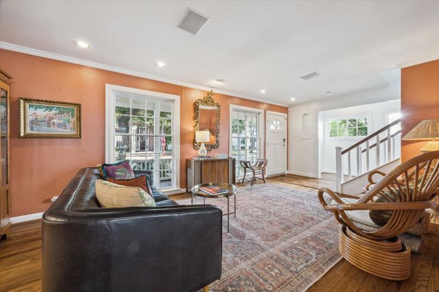 6023 Fordham Street, West University Place, TX 77005