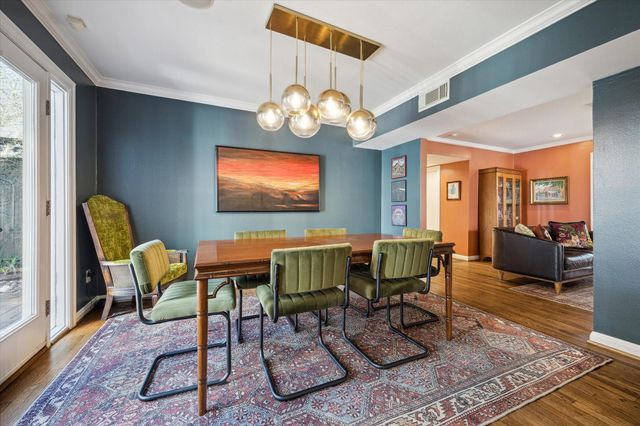 6023 Fordham Street, West University Place, TX 77005