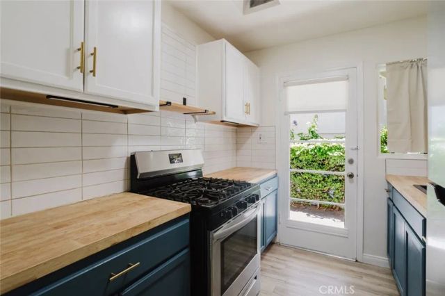4503 Fulton Avenue B, Sherman Oaks, CA 91423