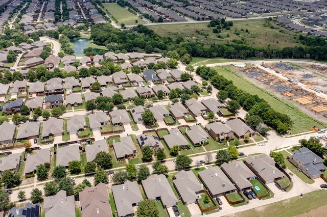 118 Brook Hollow Lane, Red Oak, TX 75154