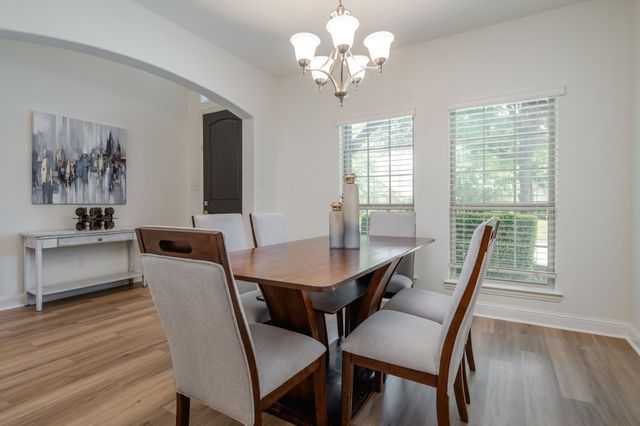 118 Brook Hollow Lane, Red Oak, TX 75154
