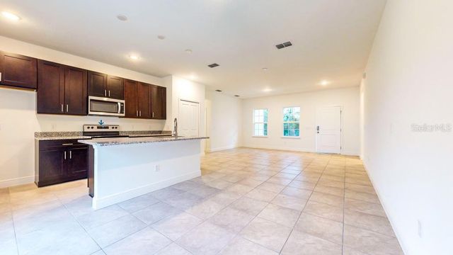 9809 N SWANEE TERRACE, Dunnellon, FL 34433