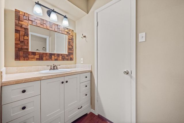 1417 Earlshire Place, Plano, TX 75075