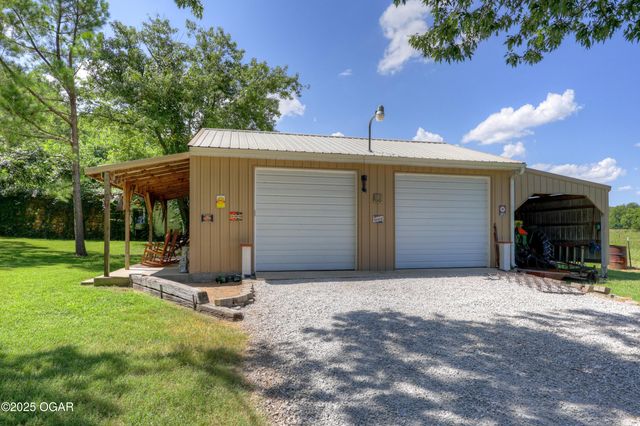 7631 County Road 200, Joplin, MO 64801