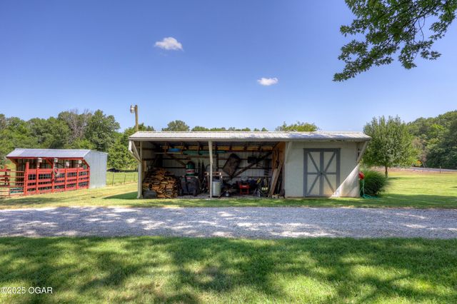 7631 County Road 200, Joplin, MO 64801