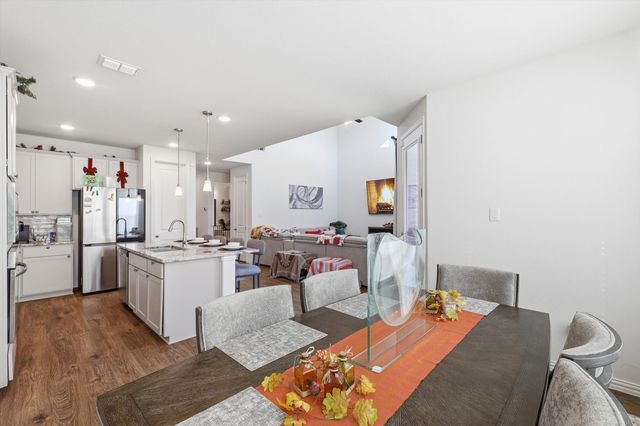 321 Corral Acres Way, Fort Worth, TX 76120