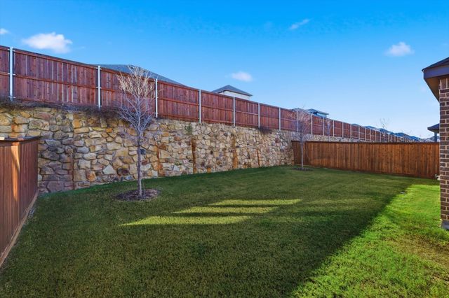 321 Corral Acres Way, Fort Worth, TX 76120