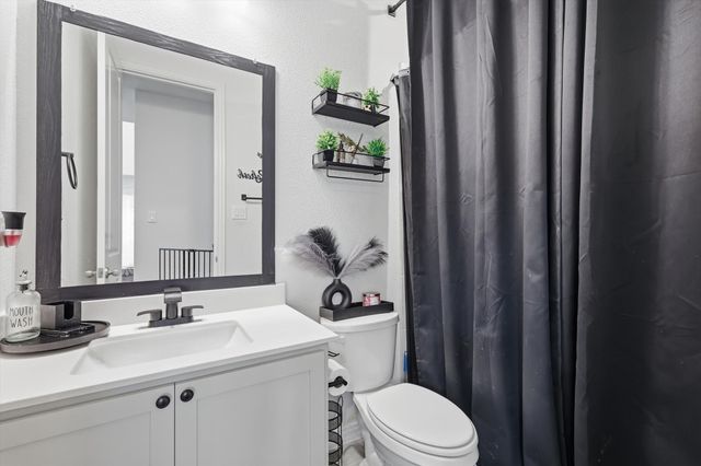 321 Corral Acres Way, Fort Worth, TX 76120