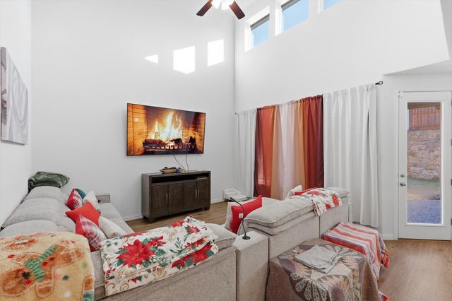 321 Corral Acres Way, Fort Worth, TX 76120