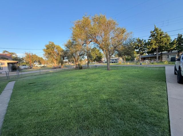 530 W STUDEBAKER Avenue, Amarillo, TX 79108