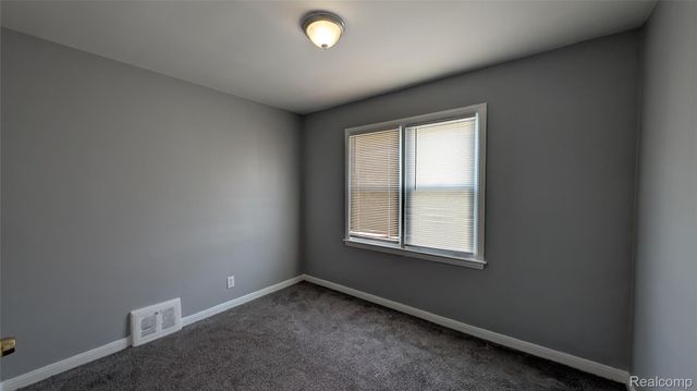 21338 Pembroke Avenue, Detroit, MI 48219