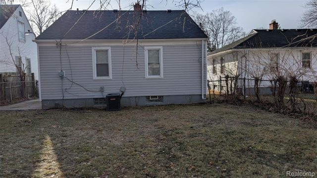 21338 Pembroke Avenue, Detroit, MI 48219