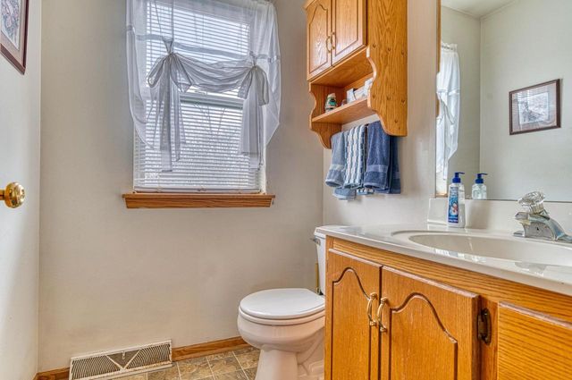 504 6th STREET, Waterford, WI 53185