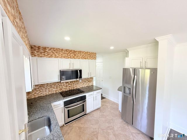 88 Fan Hill Road, Monroe, CT 06468