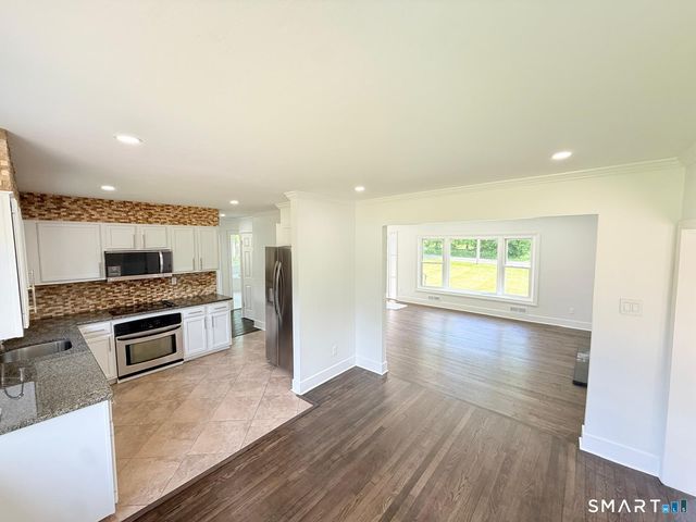 88 Fan Hill Road, Monroe, CT 06468