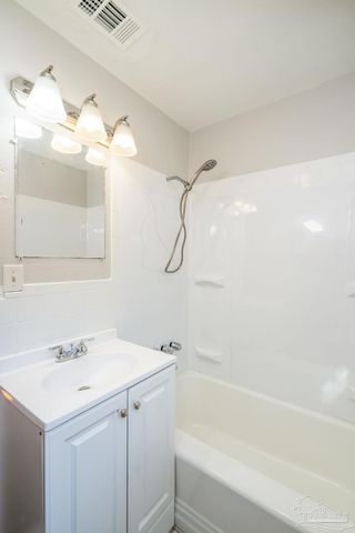 204 Ruth St, Pensacola, FL 32507