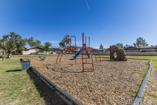 1005 W LAGUNA Drive, Tempe, AZ 85282