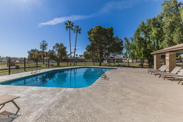1005 W LAGUNA Drive, Tempe, AZ 85282