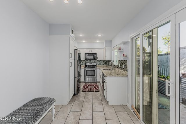 1005 W LAGUNA Drive, Tempe, AZ 85282