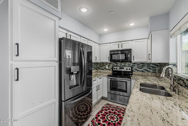 1005 W LAGUNA Drive, Tempe, AZ 85282