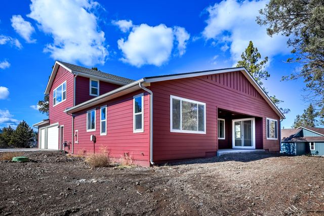 1217 Vine Maple Drive 122, Klamath Falls, OR 97601