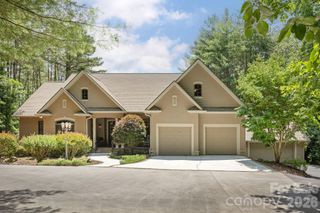 763 Deerlake Road, Brevard, NC 28712