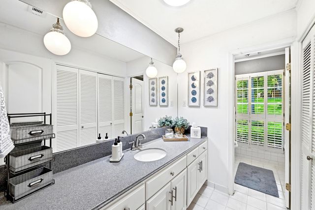 2500 Forest Bend DR, Austin, TX 78704